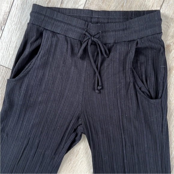 LNA Noma Drawstring Black Pants With Grommet and Ribbed Detail - Picture 3 of 12